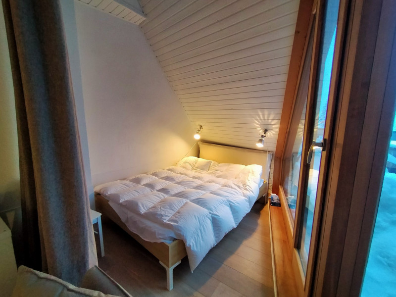 _lv_images__lot_0020392432_06_11137454