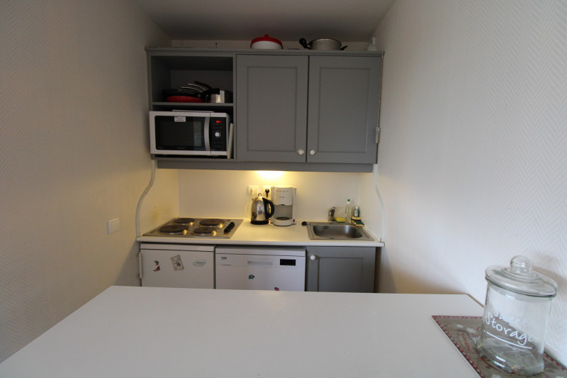 _lv_images__lot_0020392435_05_10357922