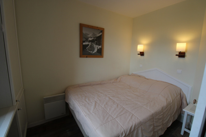 _lv_images__lot_0020392436_07_11085310
