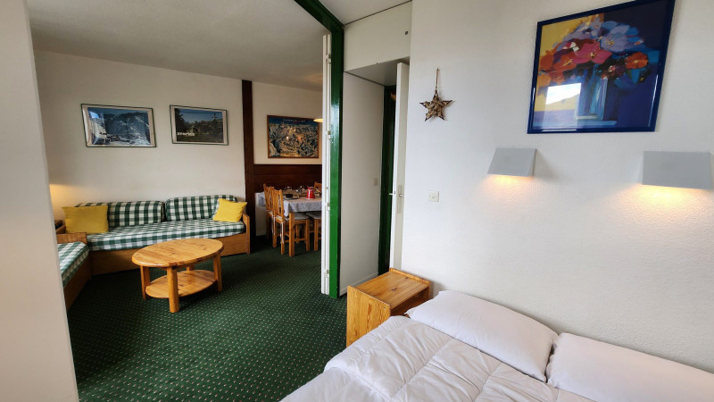 _lv_images__lot_0020392439_08_10109649