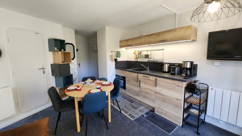 _lv_images__lot_0020392440_03_10219407