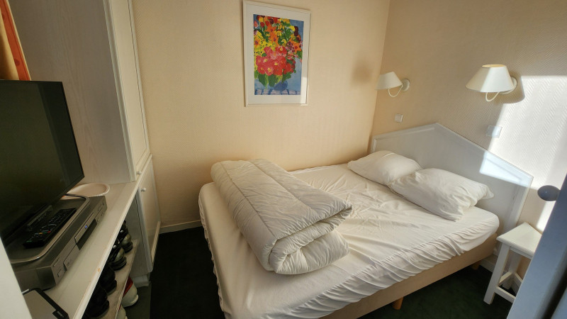 _lv_images__lot_0020392441_05_9523956