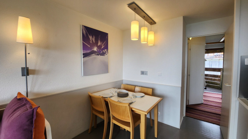 _lv_images__lot_0020392443_06_10123084 _lv_images__lot_0020392443_06_10123084