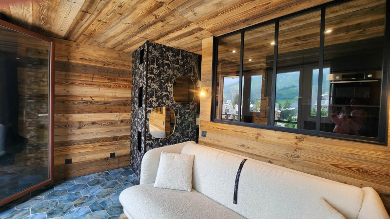 _lv_images__lot_0020392444_02_11025615 _lv_images__lot_0020392444_02_11025615