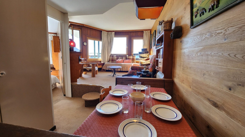 _lv_images__lot_0020392446_04_9536661