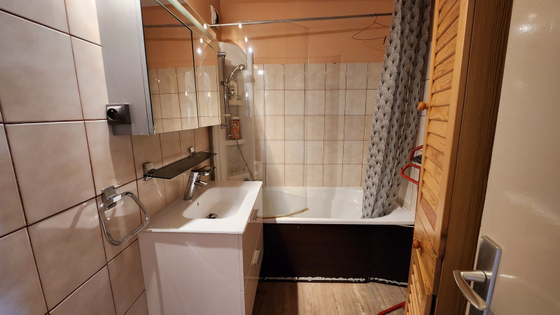 _lv_images__lot_0020392446_09_10319881