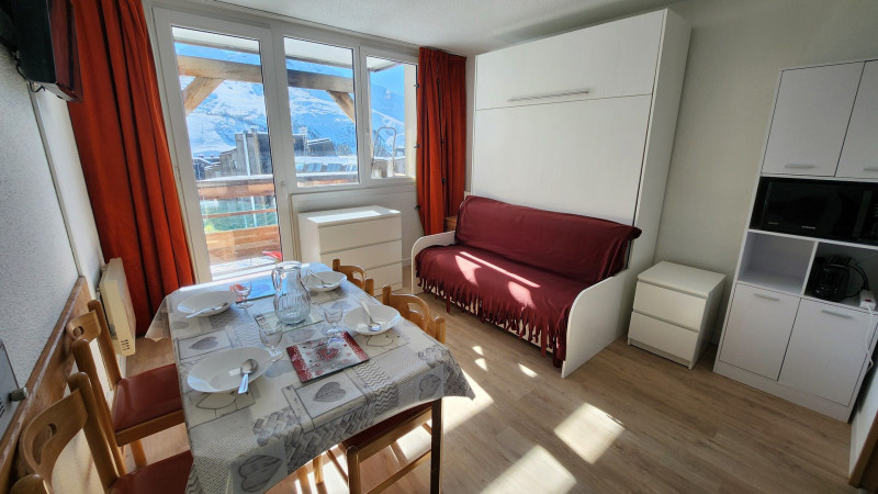 _lv_images__lot_0020392448_02_10320764