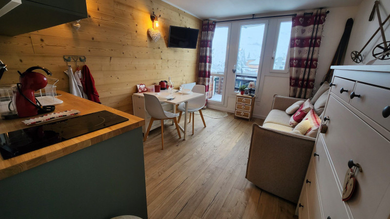 _lv_images__lot_0020392450_02_10130418 _lv_images__lot_0020392450_02_10130418