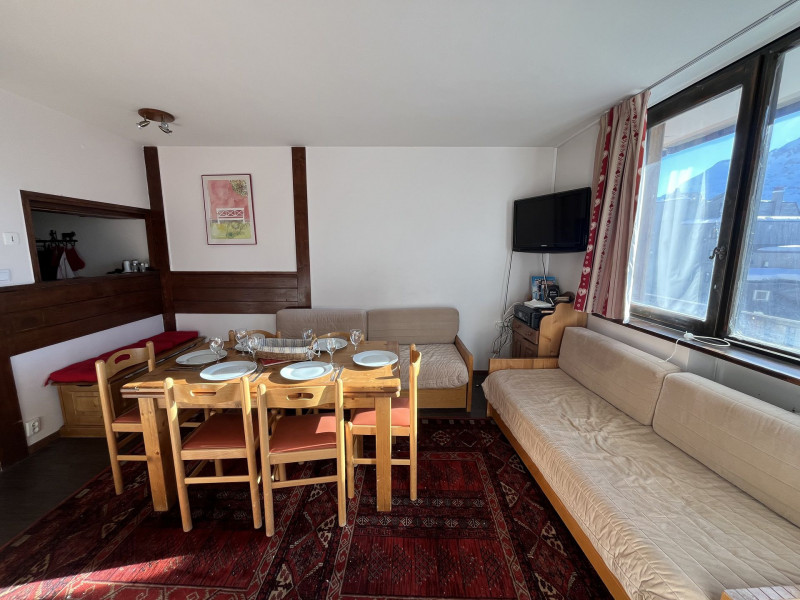 _lv_images__lot_0020392452_02_10312447