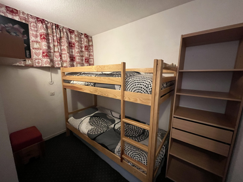 _lv_images__lot_0020392453_05_9675285 _lv_images__lot_0020392453_05_9675285