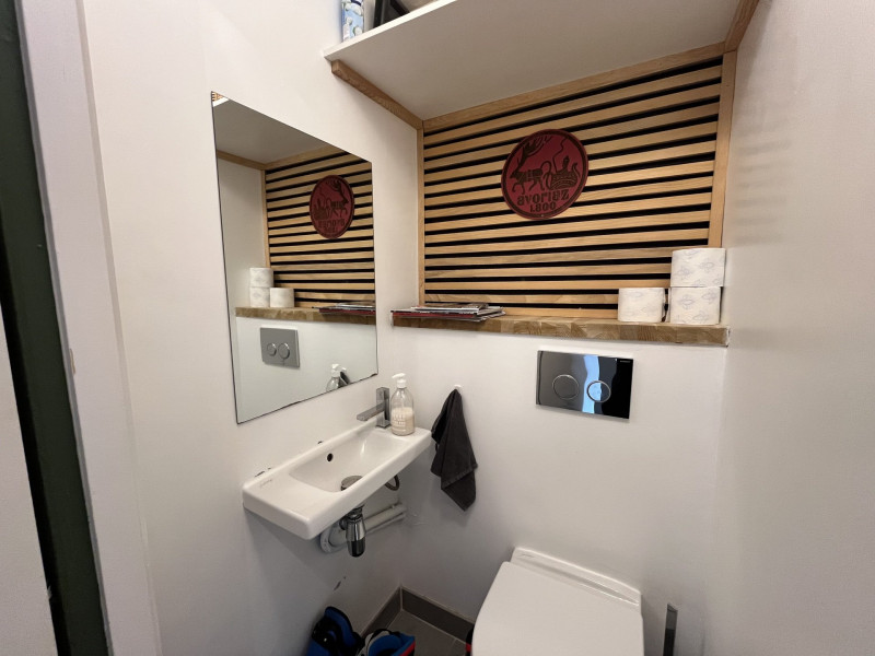 _lv_images__lot_0020392454_10_10357814