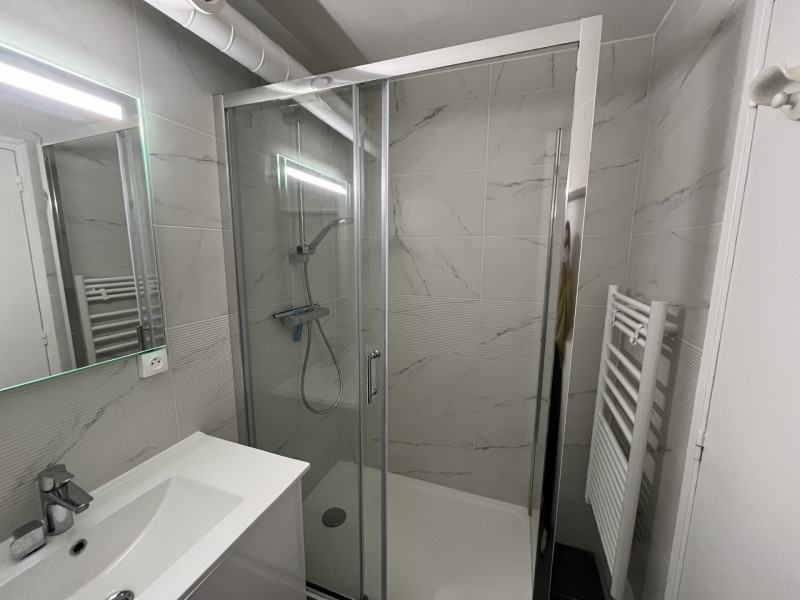 _lv_images__lot_0020392455_03_10014534