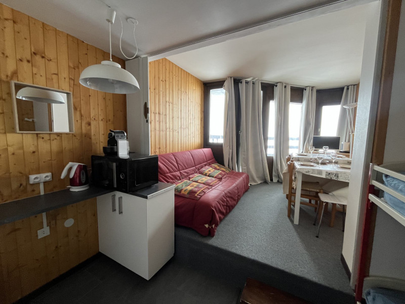 _lv_images__lot_0020392455_09_10034953