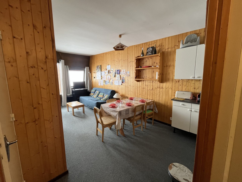 _lv_images__lot_0020392456_01_10197755