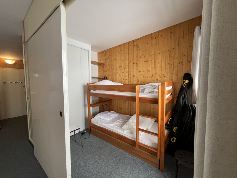 _lv_images__lot_0020392456_10_10150284