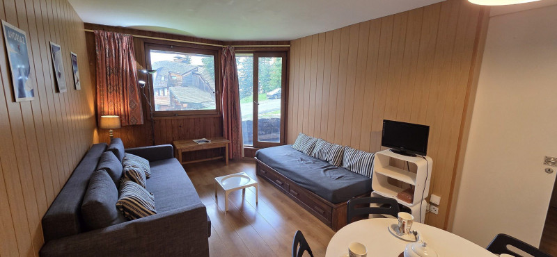 _lv_images__lot_0040210006_01_10063604