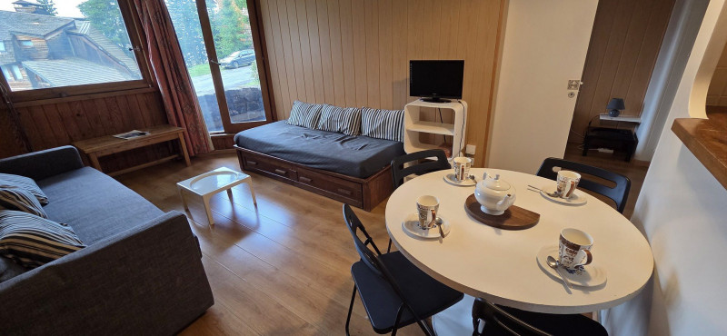 _lv_images__lot_0040210006_03_9385525