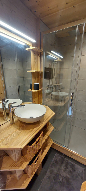 _lv_images__lot_0040210068_06_9372977