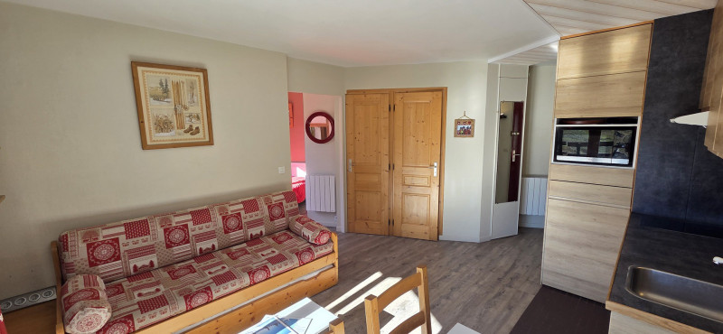 _lv_images__lot_0050310026_15_10307546