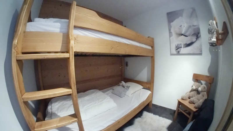 _lv_images__lot_0050320030_05_10145554