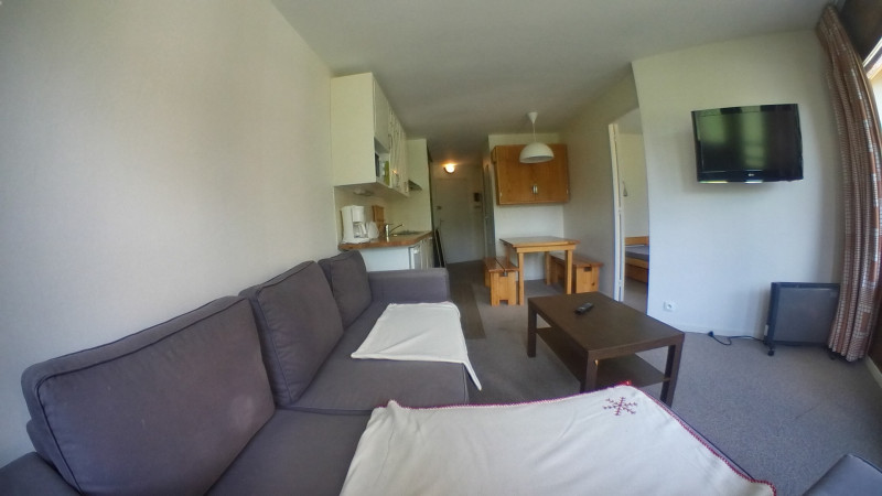 _lv_images__lot_0050340346_06_9836256