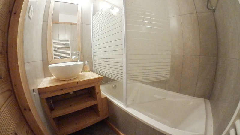 _lv_images__lot_0050420303_08_9512432