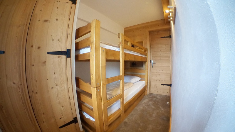 _lv_images__lot_0050420303_10_9428244 _lv_images__lot_0050420303_10_9428244