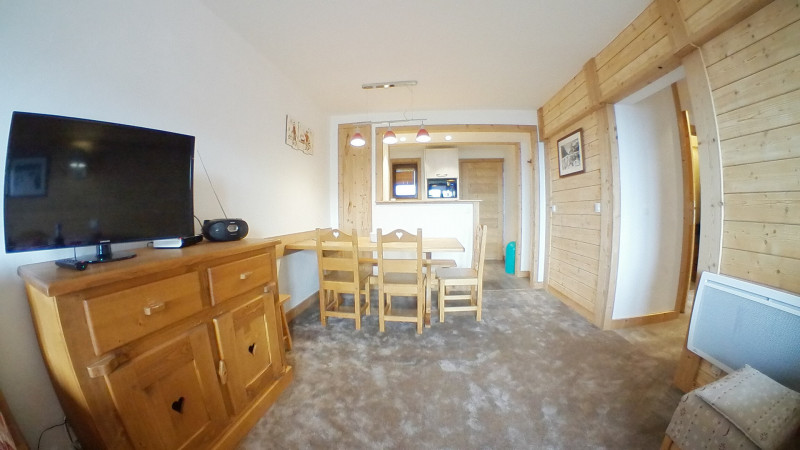 _lv_images__lot_0050420303_12_10091170