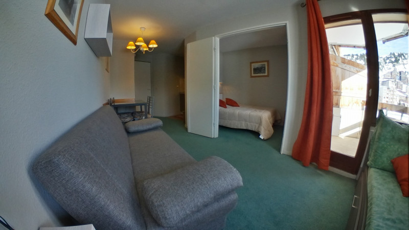 _lv_images__lot_0050440202_01_10118732 _lv_images__lot_0050440202_01_10118732