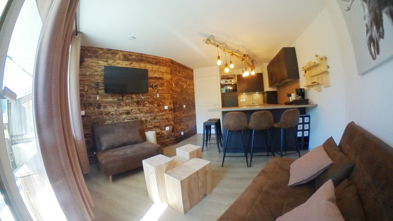 _lv_images__lot_0050450013_02_9934927