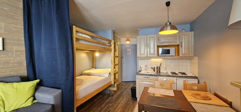 _lv_images__lot_0050450027_05_9870016