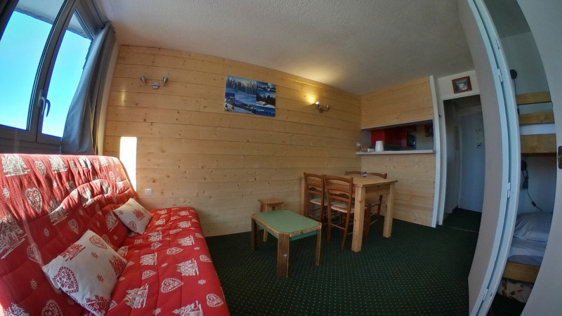 _lv_images__lot_0050450030_02_9704169