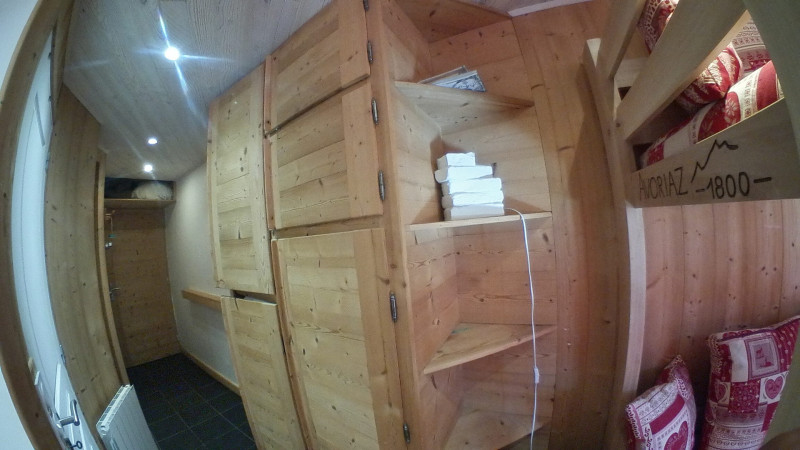 _lv_images__lot_0050450036_08_9928576