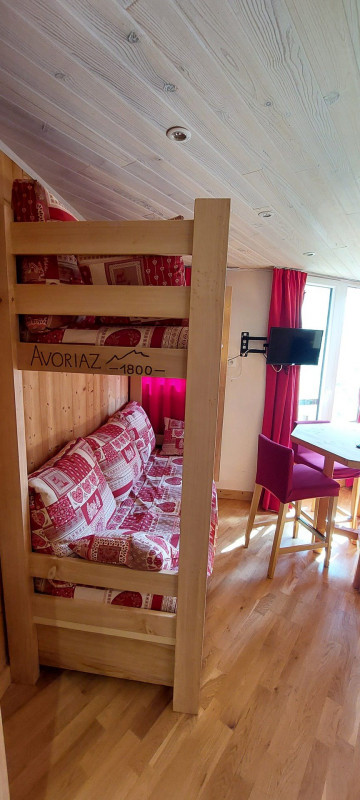 _lv_images__lot_0050450036_12_10132414