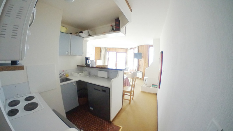 _lv_images__lot_0050450037_08_10352510