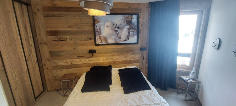 _lv_images__lot_0050450038_05_10359828