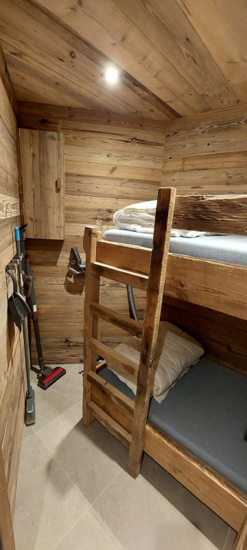 _lv_images__lot_0050450038_08_10299602