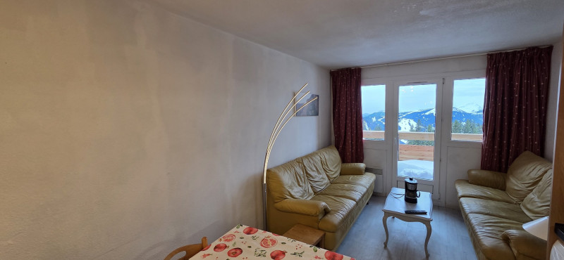 _lv_images__lot_0050450040_03_9923535