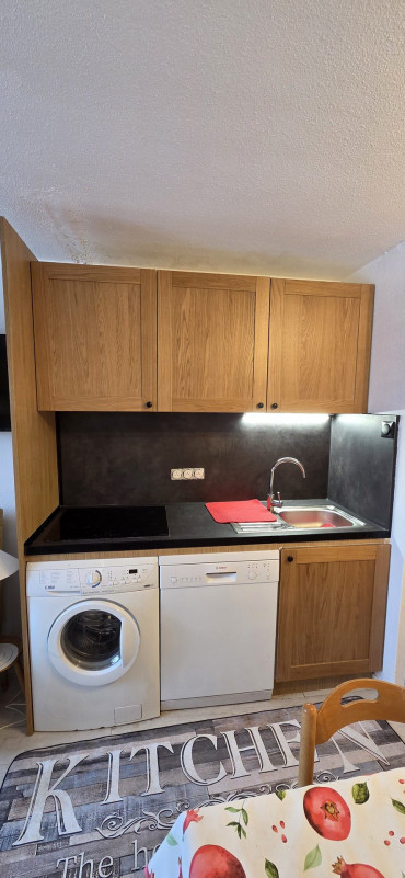 _lv_images__lot_0050450040_04_9697423