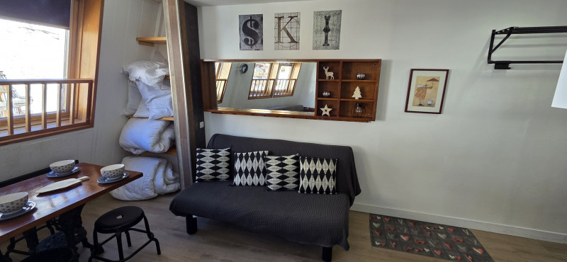 _lv_images__lot_0050450042_05_9611987 _lv_images__lot_0050450042_05_9611987