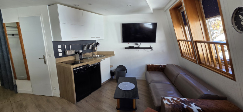 _lv_images__lot_0050450042_09_10186296 _lv_images__lot_0050450042_09_10186296