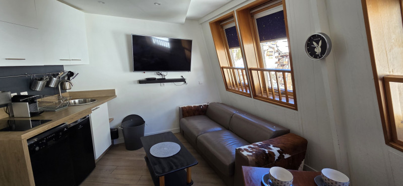 _lv_images__lot_0050450042_11_9552633