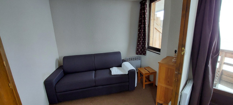 _lv_images__lot_0050450051_05_9347795