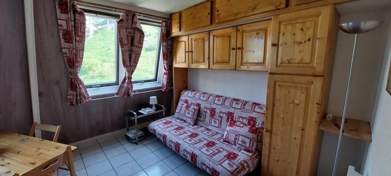 _lv_images__lot_0050450054_06_9592025