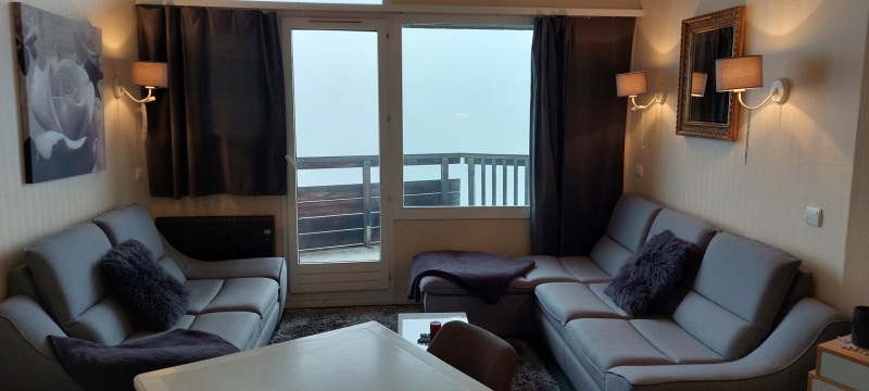 _lv_images__lot_0050450055_02_9849346