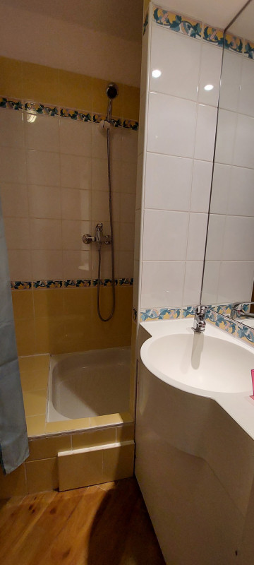 _lv_images__lot_0050450055_08_10063812