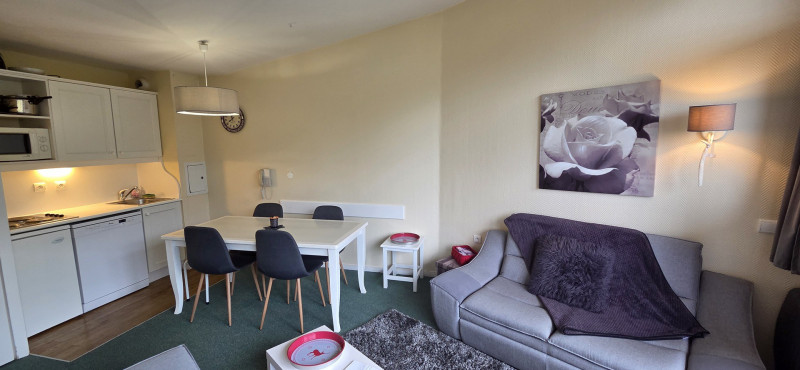 _lv_images__lot_0050450055_16_9710191