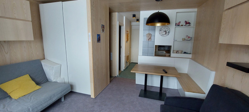 _lv_images__lot_0050450061_08_9422206