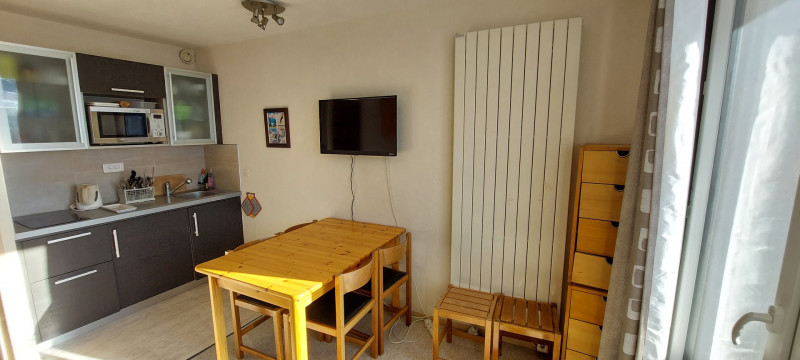 _lv_images__lot_0050450065_03_9829749