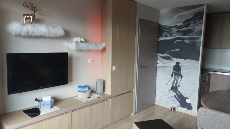 _lv_images__lot_0050450068_08_10280157